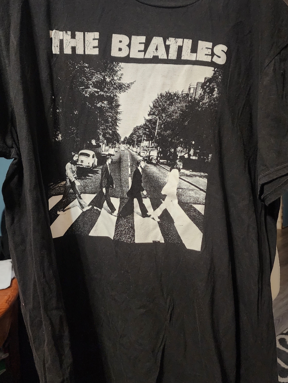 The Beatles Black Graphic Tee - Iconic Abbey Road Photo Sz XL